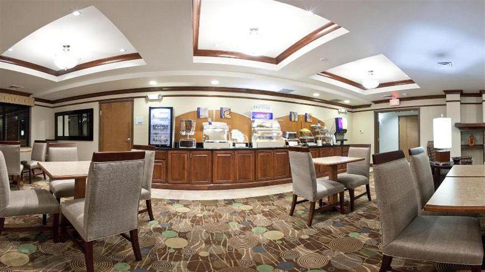 Holiday Inn Express Hotel & Suites Vancouver Mall-Portland Area By Ihg Exterior foto